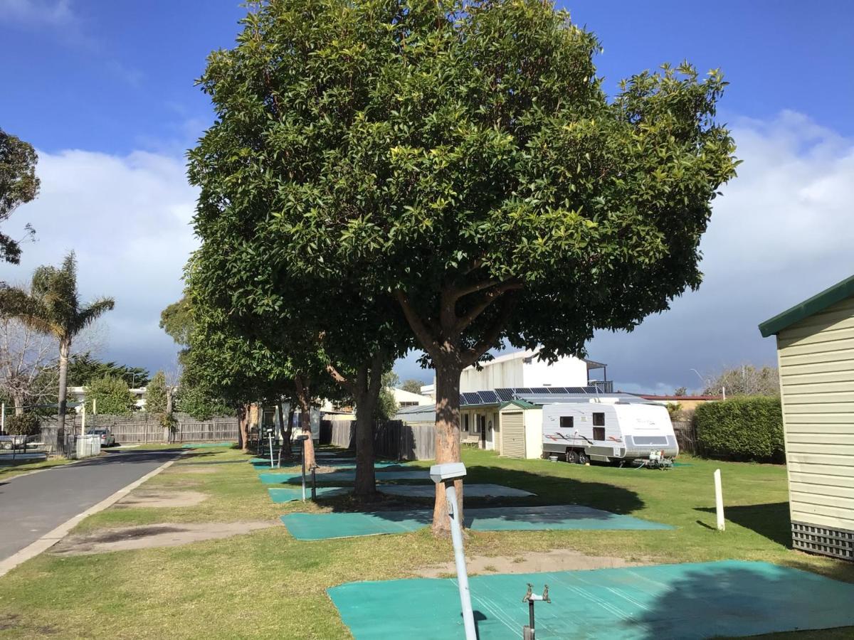 Hotel North Arm Tourist Park Lakes Entrance Exterior foto